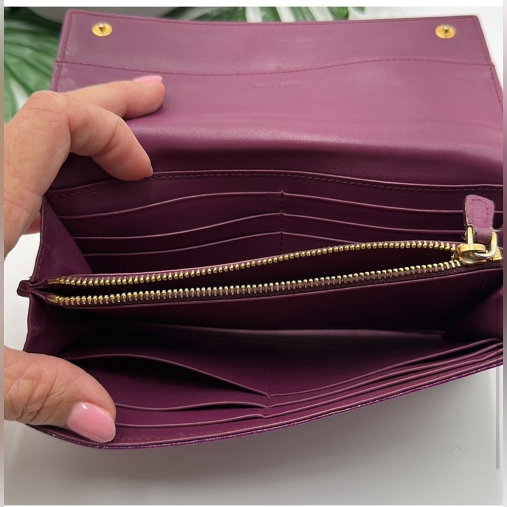 Miu Miu Croc Embossed Wallet - Picture 5 of 6